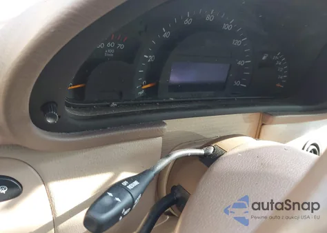 2003 Mercedes-Benz C 240 z USA, uszkodzony, nr VIN WDBRH81J73F355527